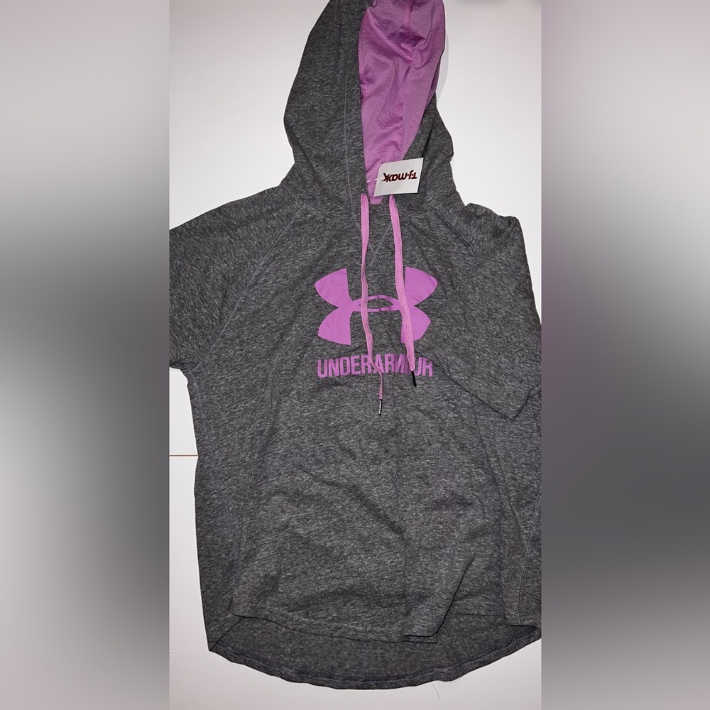 under armor shirt with hood